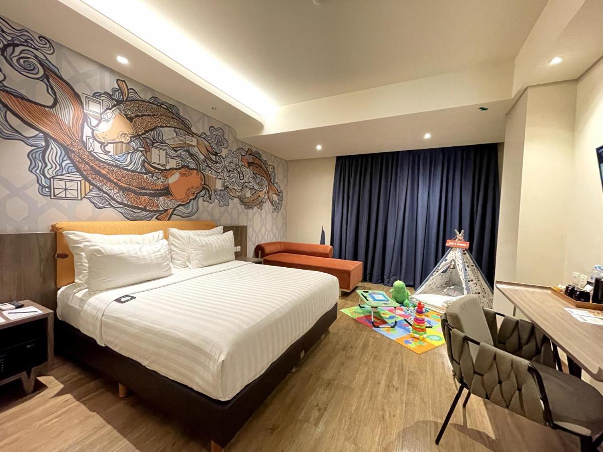 Luminor Hotel Jakarta Kota By Wh Esterno foto