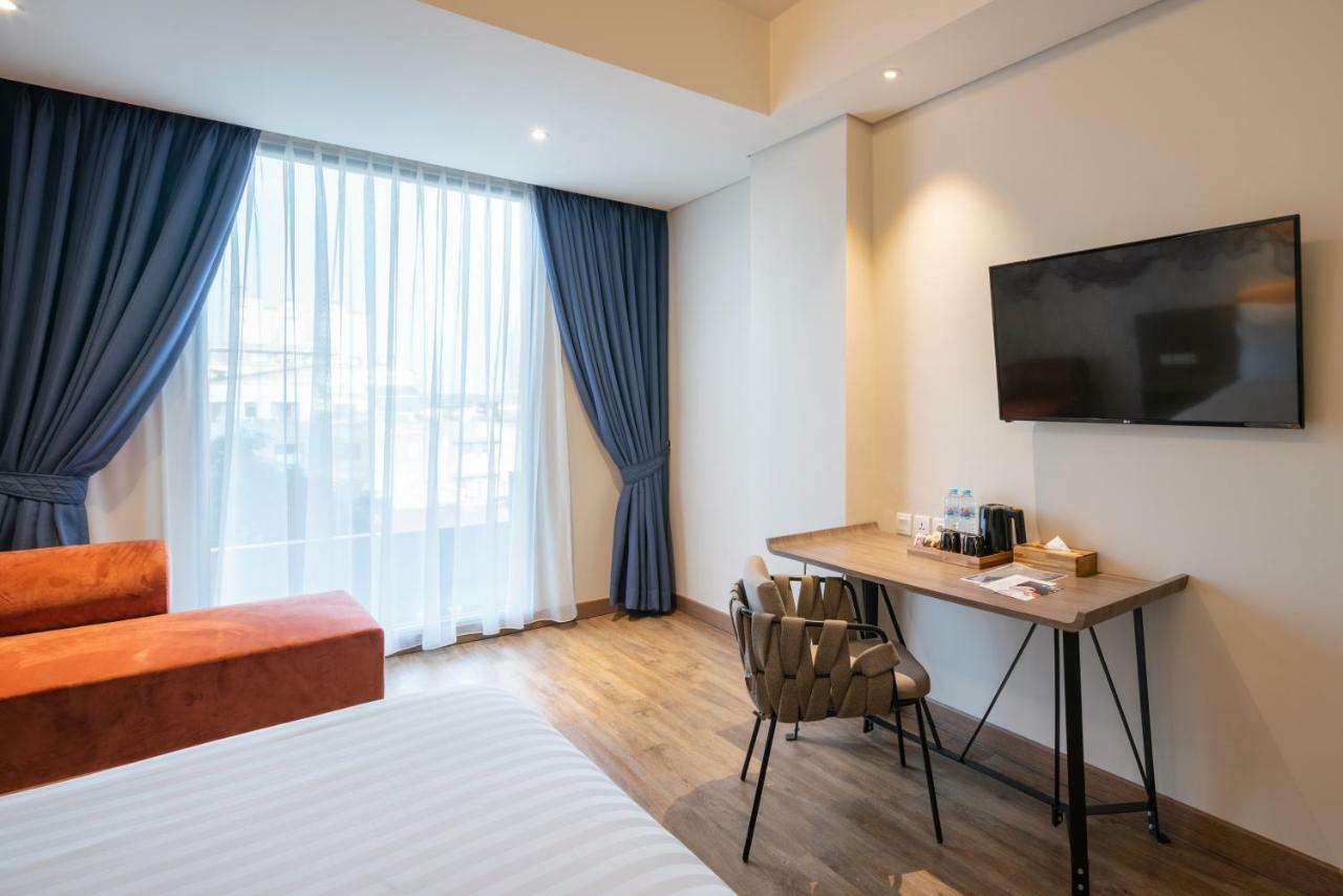 Luminor Hotel Jakarta Kota By Wh Esterno foto